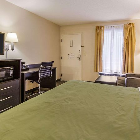 Quality Inn & Suites Atlanta סטון מאונטיין מראה חיצוני תמונה