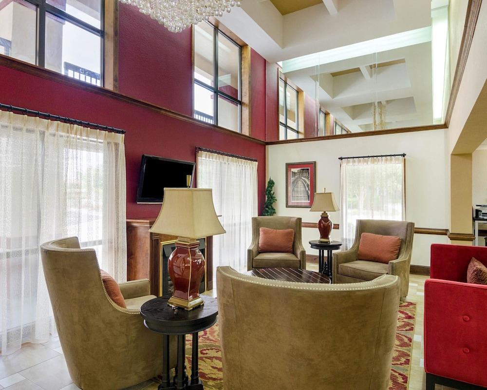 Quality Inn & Suites Atlanta סטון מאונטיין מראה חיצוני תמונה