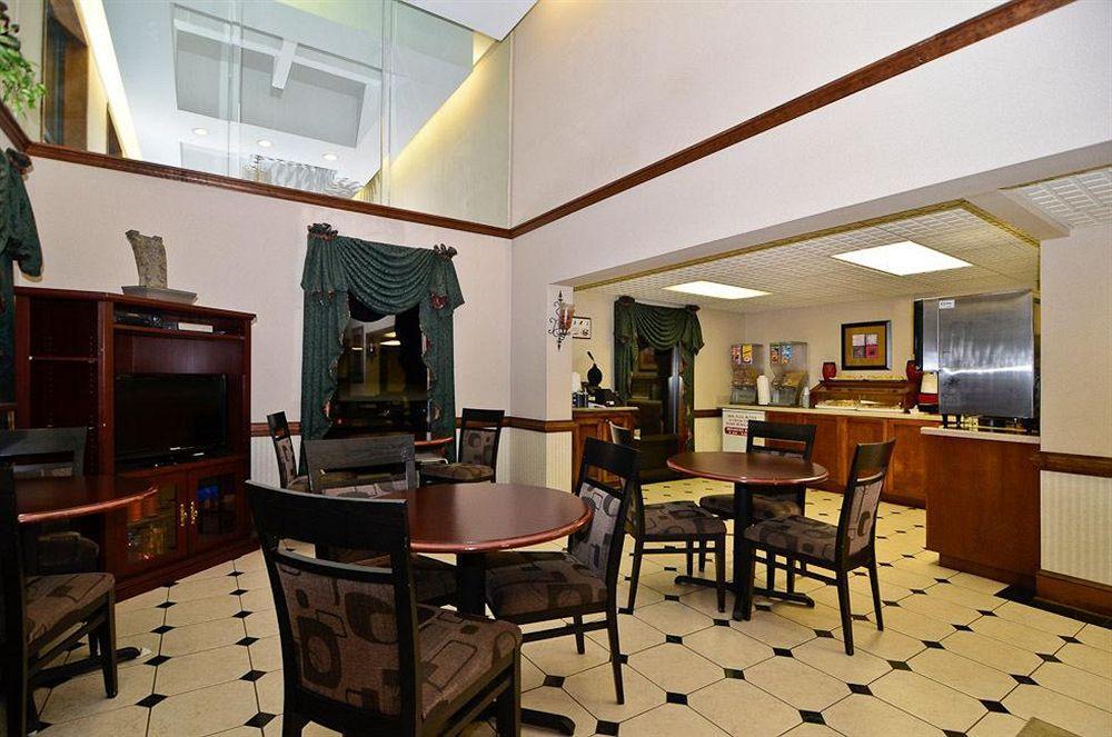 Quality Inn & Suites Atlanta סטון מאונטיין מסעדה תמונה
