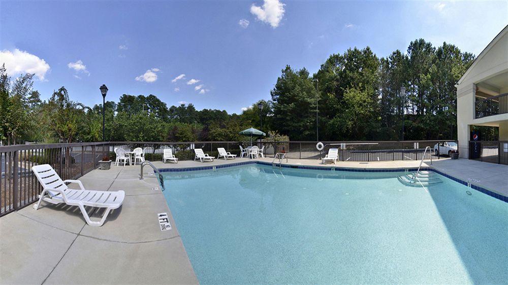 Quality Inn & Suites Atlanta סטון מאונטיין מראה חיצוני תמונה