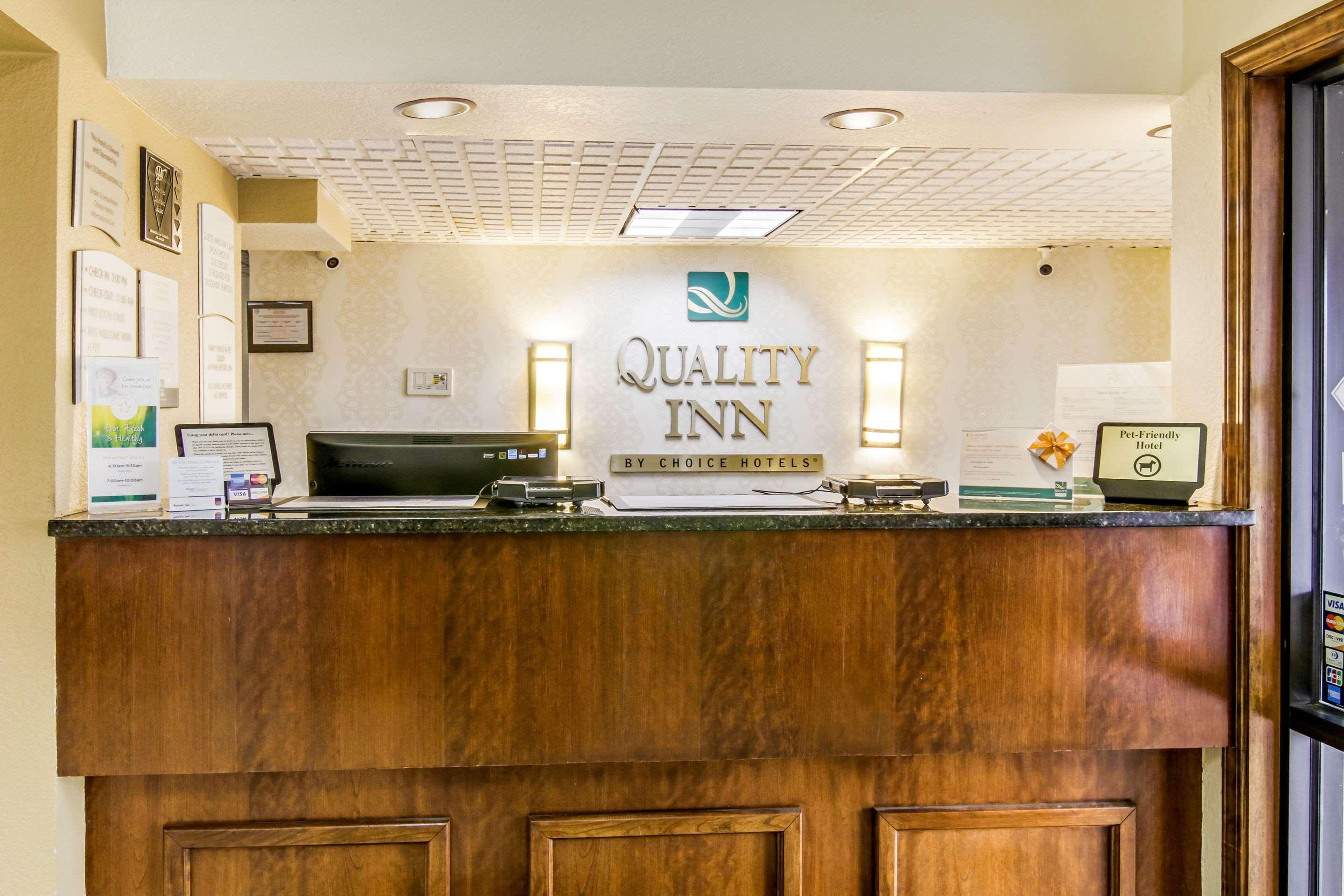 Quality Inn & Suites Atlanta סטון מאונטיין מראה חיצוני תמונה